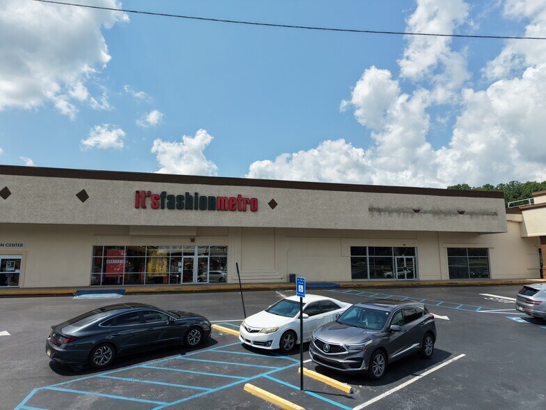 More Photos Of 7501-7641 Crestwood Blvd, Birmingham Unknown For Lease