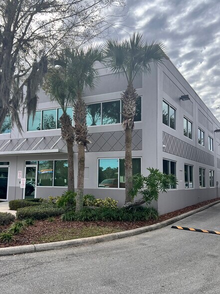 More Photos Of 6457 Hazeltine National Dr, Orlando Warehouse For Sale