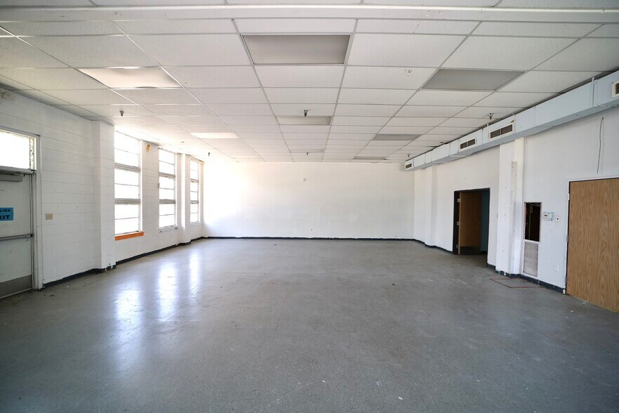 More Photos Of 970 E Humbolt St, Fort Worth Medical For Lease