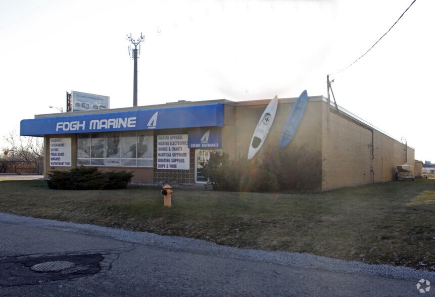 More Photos Of 901 Oxford St, Toronto Flex For Lease