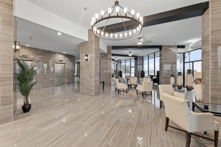 More Photos Of 1 S Main Ave, Laredo Hotel For Sale