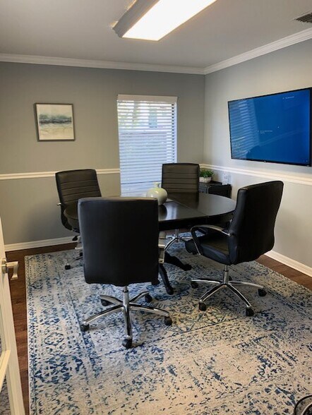 More Photos Of 13309 Winding Oak Ct, Tampa Office For Lease