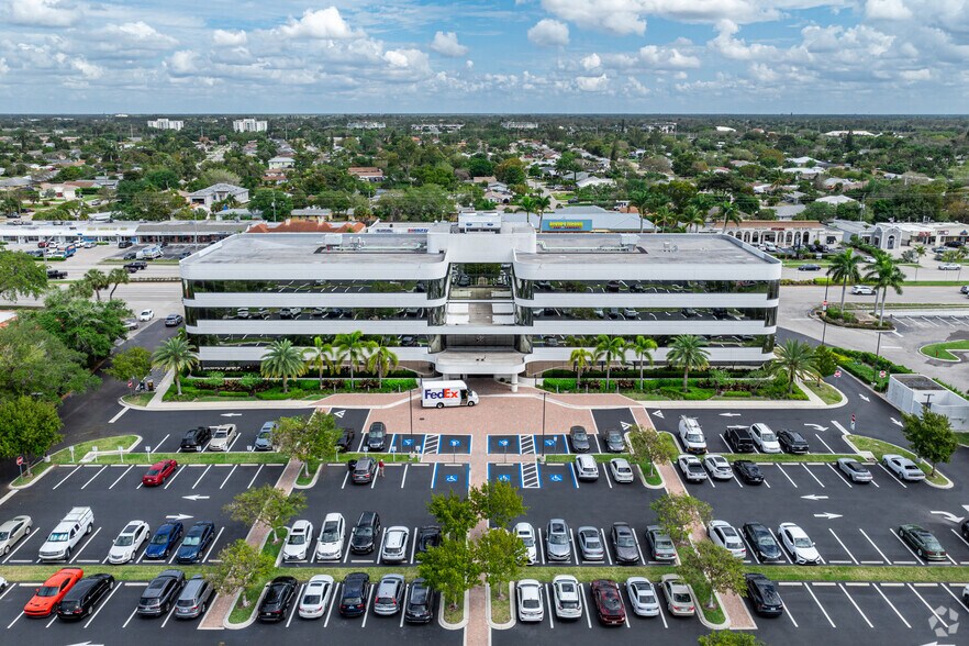 More Photos Of 4501 Tamiami Trl N, Naples Office For Lease