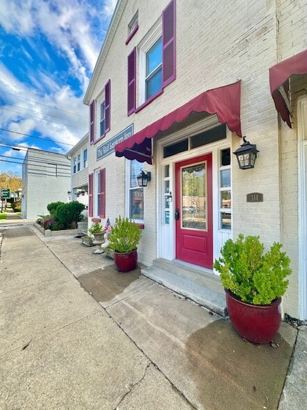 More Photos Of 314 Jefferson Ave, Clifton Forge Hotel For Sale