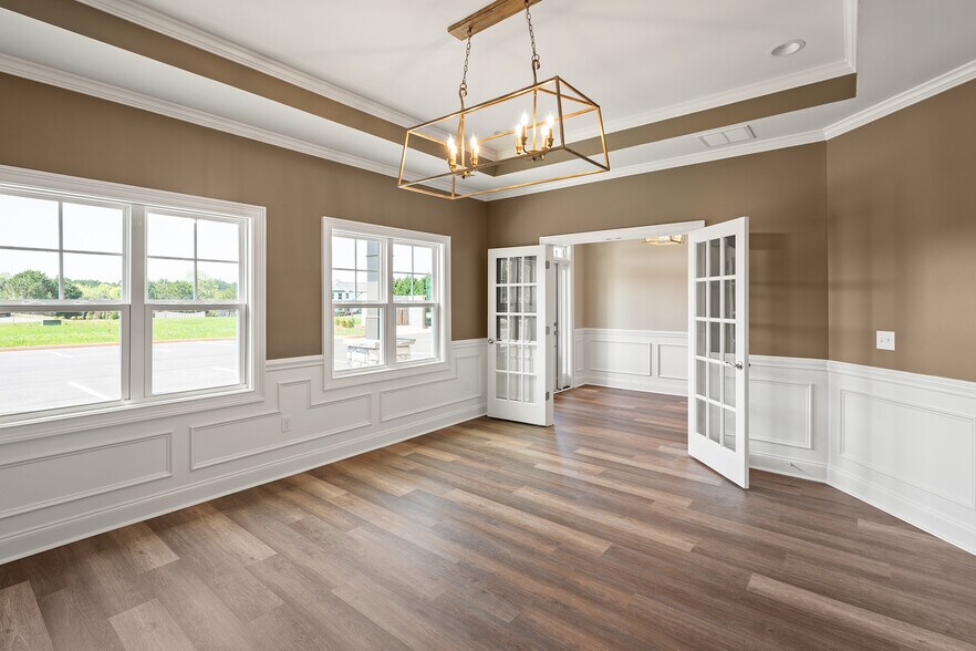 More Photos Of 1060 Garland Dr, Bogart Unknown For Lease