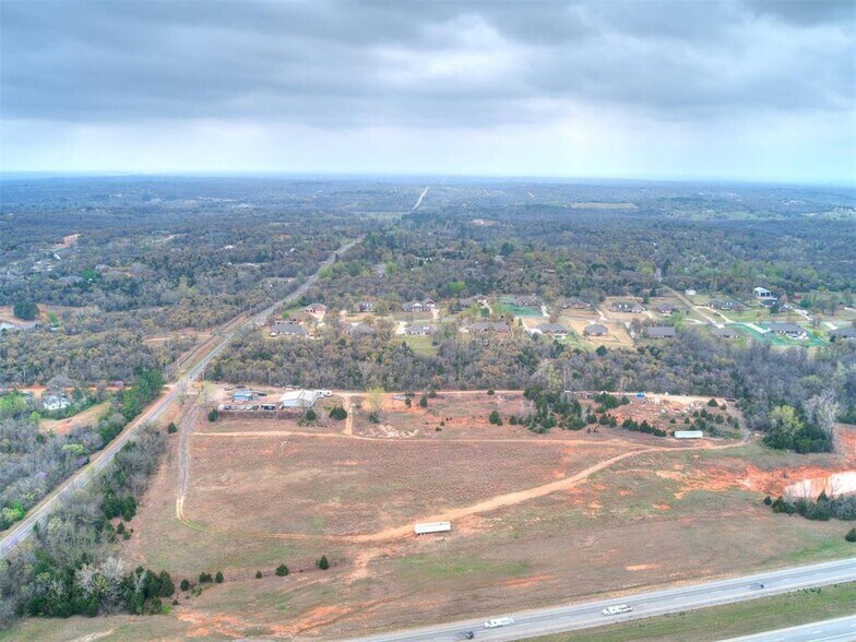 More Photos Of 6625 S Hiwassee Rd, Oklahoma City Showroom For Sale