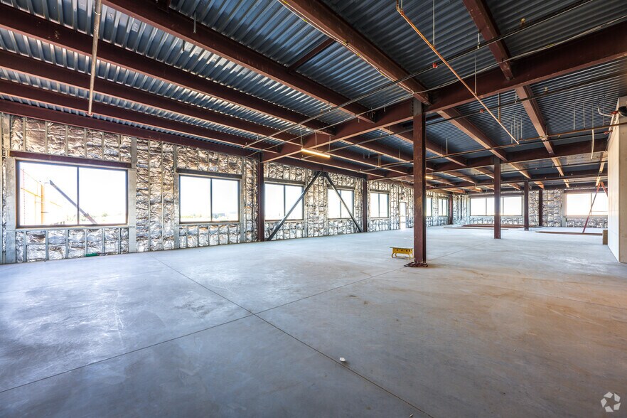 More Photos Of 2100 Louisiana Blvd NE, Albuquerque Coworking Space