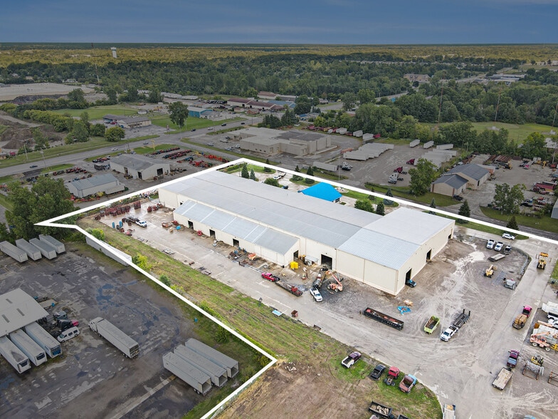 More Photos Of 4072 Flint Asphalt Dr, Burton Distribution For Sale