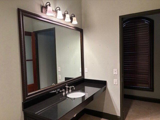 More Photos Of 8480 Holcomb Bridge Rd, Alpharetta Freestanding For Sale