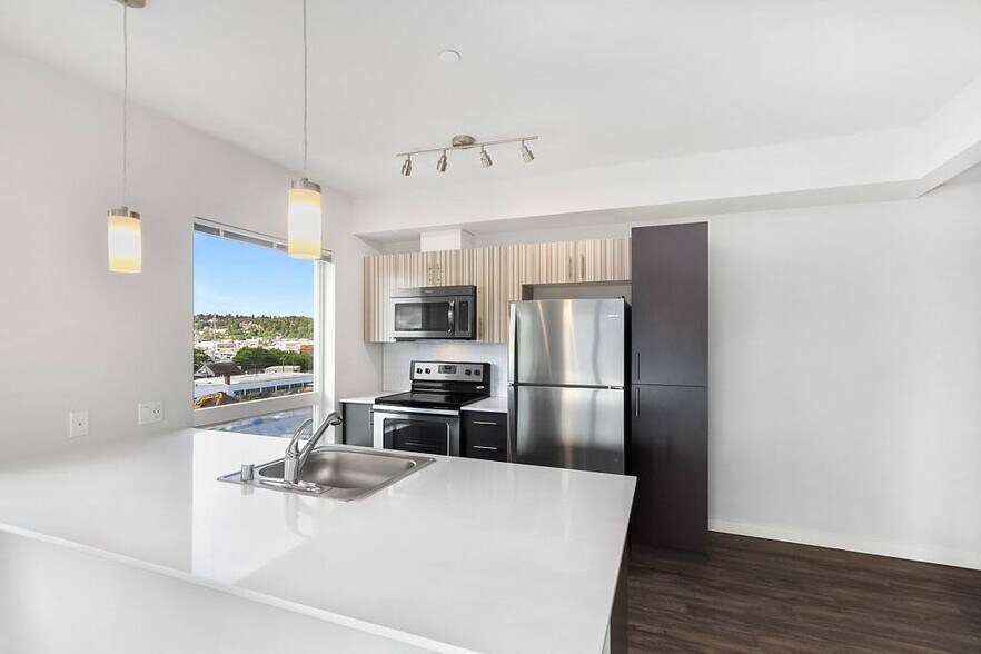 More Photos Of 1516 NW 51st St, Seattle Apartments For Sale