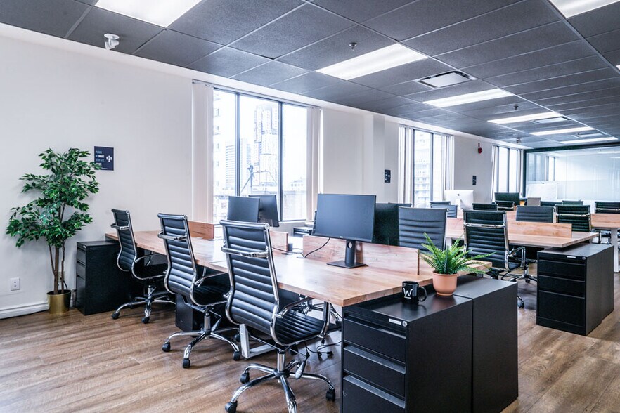 More Photos Of 212 King St W, Toronto Coworking Space