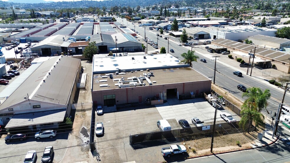 Primary Photo Of 683-685 Vernon Way, El Cajon Warehouse For Lease
