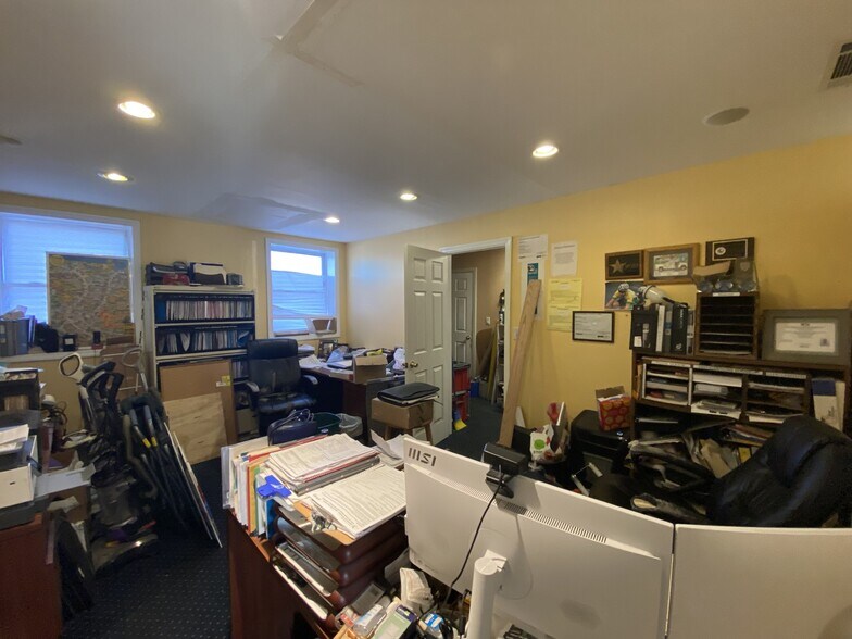 More Photos Of 465 Franklin Ave, Franklin Square Storefront Retail Office For Sale