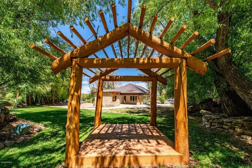 More Photos Of 4137 Highway 224, Park City Office For Sale