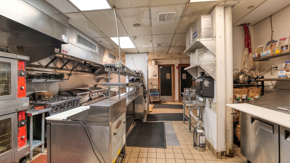 More Photos Of 3119 Revere Blvd, Brigantine Restaurant For Sale