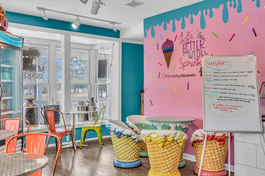 More Photos Of 59 N Main St, Manahawkin Freestanding For Sale