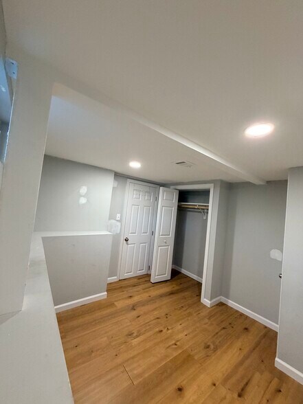 More Photos Of 511 4th St, Laurel Office For Lease