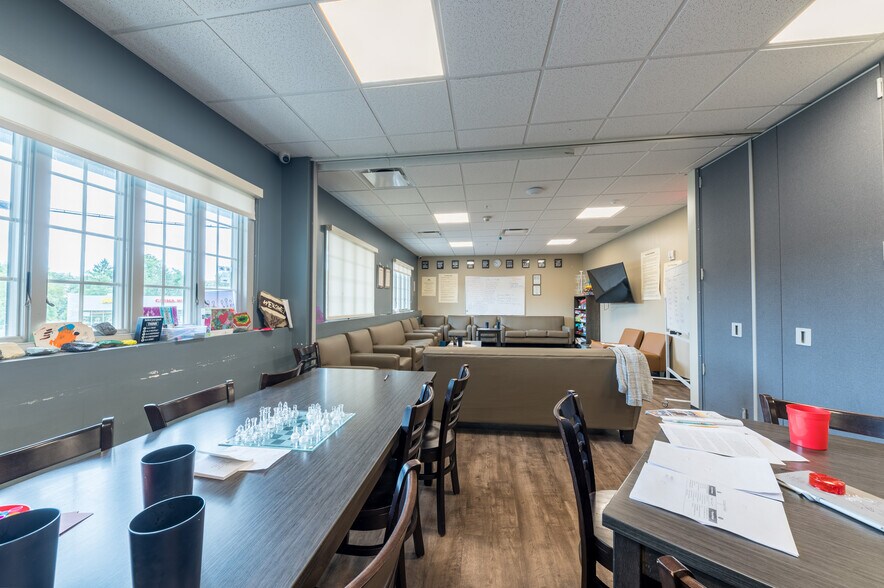 More Photos Of 900 Fairmont Rd, Morgantown Office For Sale