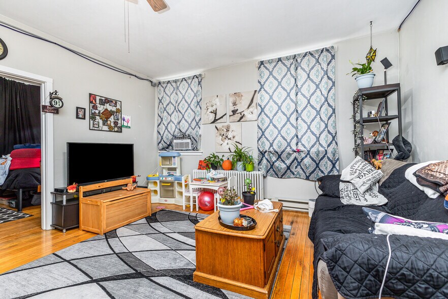 More Photos Of 2535 Central Ave, Dubuque Apartments For Sale