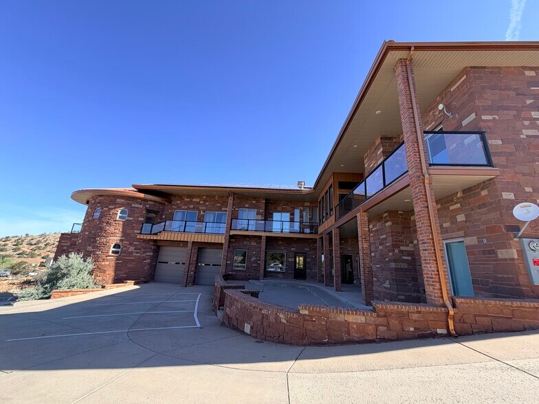 More Photos Of 1125 N Hovi Hills Dr, Cedar City Office For Sale