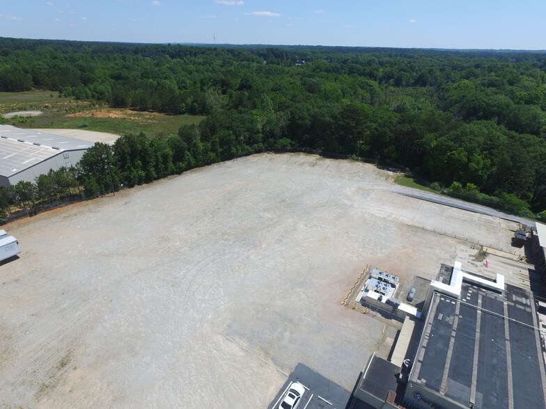 More Photos Of 635 Kingsbridge Rd, Carrollton Distribution For Lease