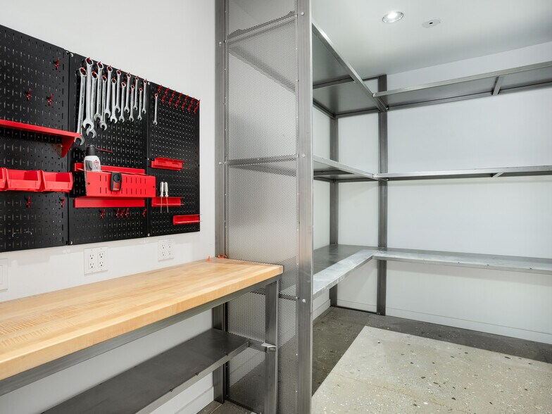 More Photos Of 215-237 California St, El Segundo Loft Creative Space For Sale