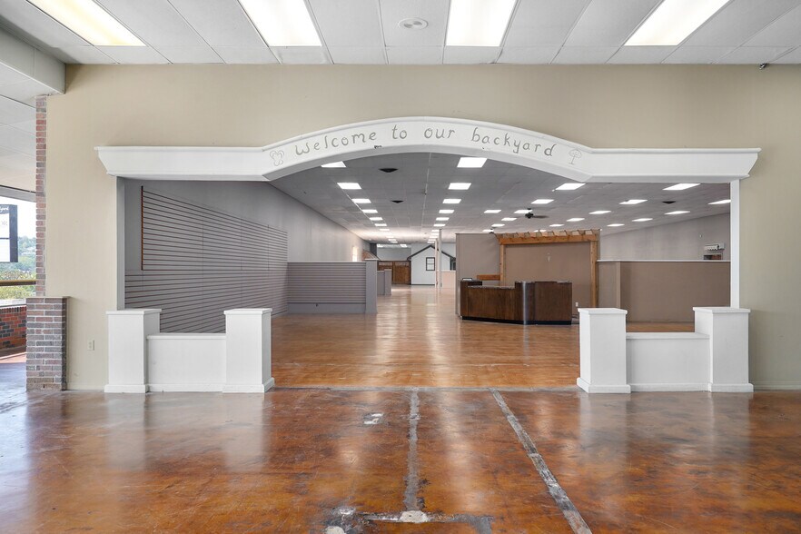 More Photos Of 11966 State Hwy 13, Kimberling City General Retail For Sale