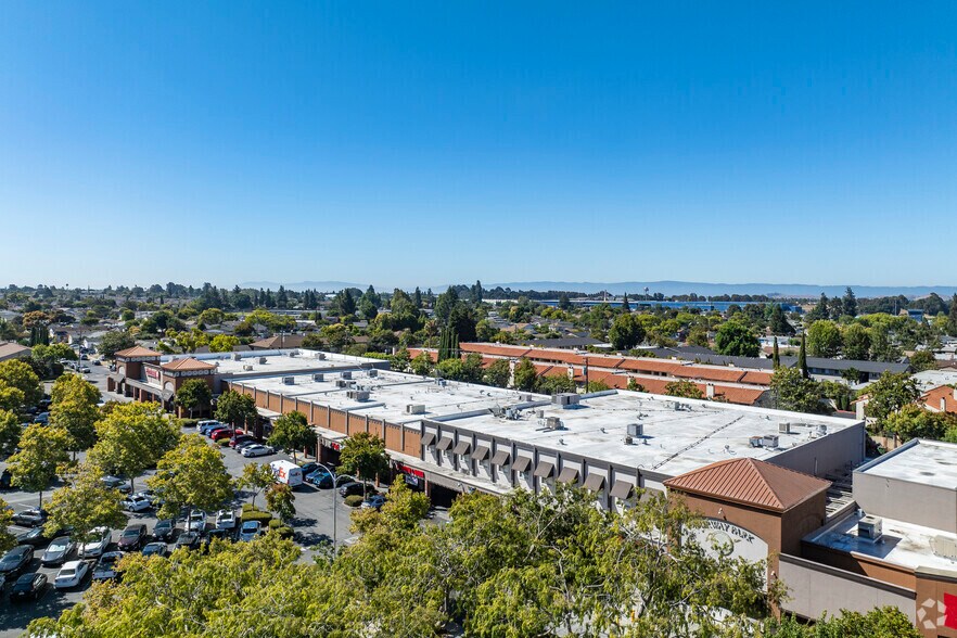 More Photos Of 31123 Mission Blvd, Hayward Unknown For Lease