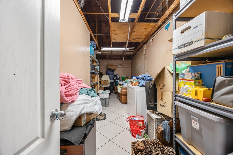 More Photos Of 150 S Monte Vista Ave, San Dimas Loft Creative Space For Sale