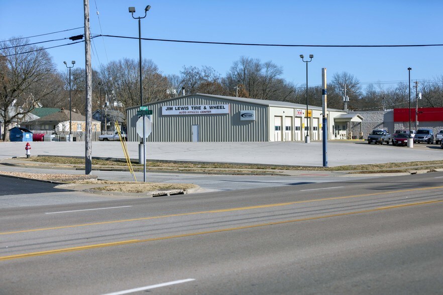 More Photos Of 1330 Missouri Blvd, Jefferson City Land For Sale