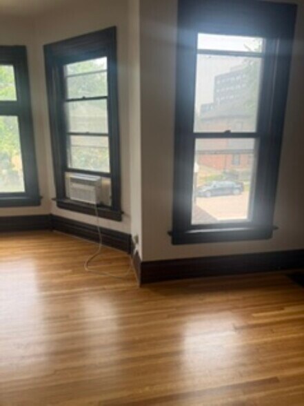 More Photos Of 51 Clark Pl, Columbus Multifamily For Sale