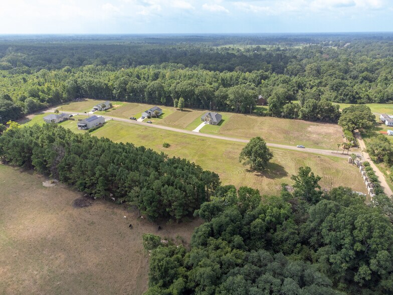 More Photos Of Charles Davis, Amite Land For Sale