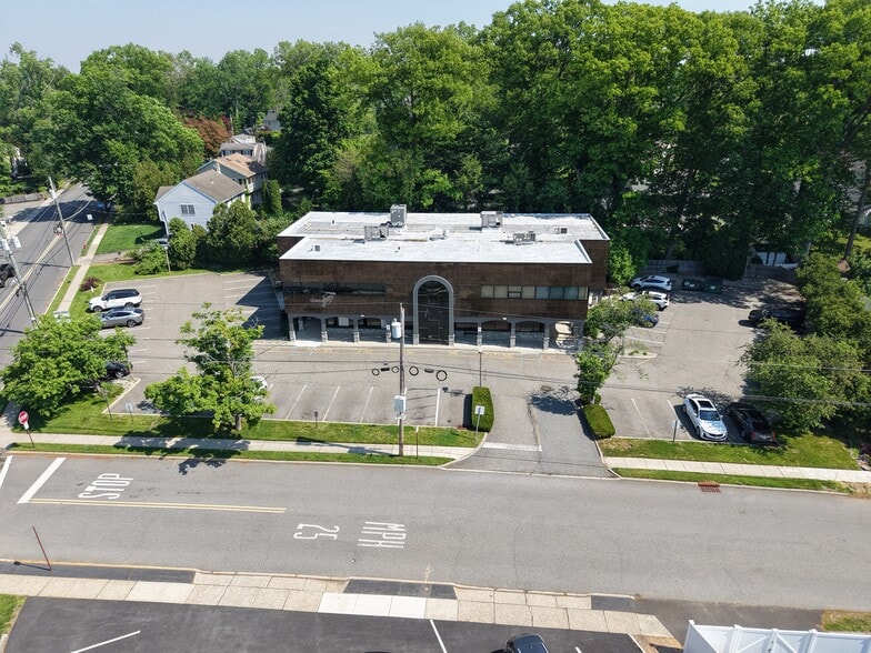 More Photos Of 171 N Franklin Tpke, Waldwick Medical For Lease