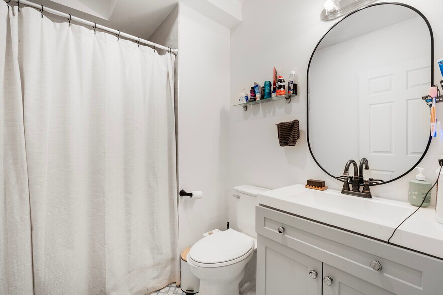 More Photos Of 383 Broad St, Bloomfield Storefront Retail Residential For Sale