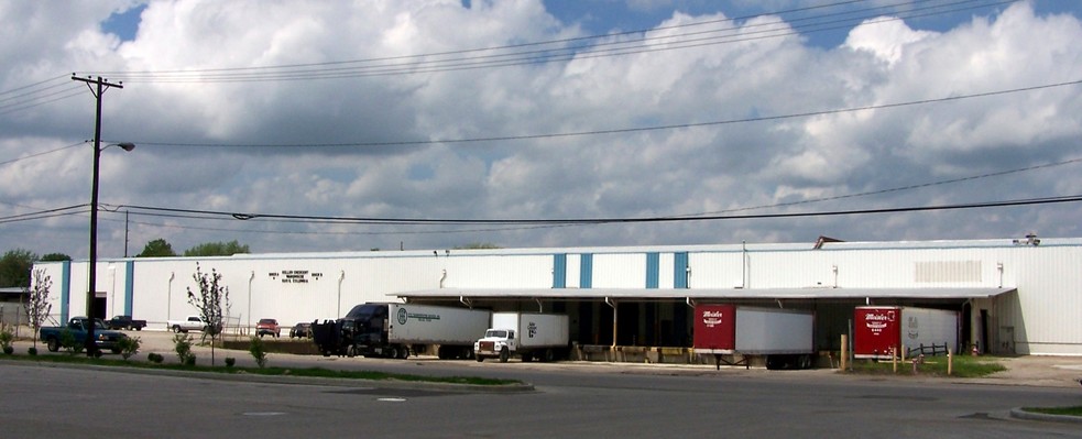 Primary Photo Of 820 E Columbia St, Evansville Warehouse For Sale