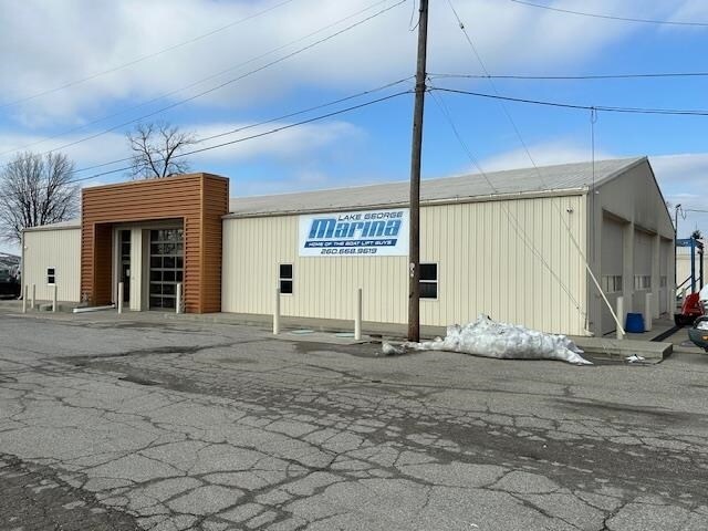 Primary Photo Of 7505 Old 27, Fremont Marina For Sale