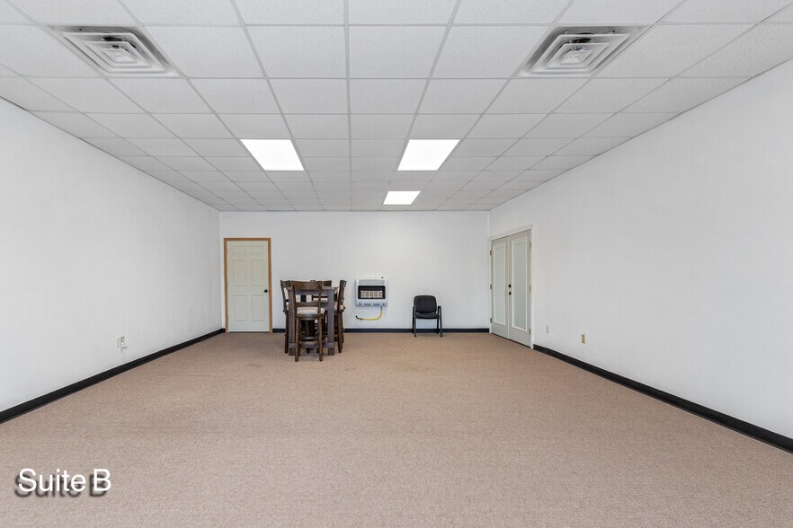 More Photos Of 19275 125 Hwy, Fairland General Retail For Sale