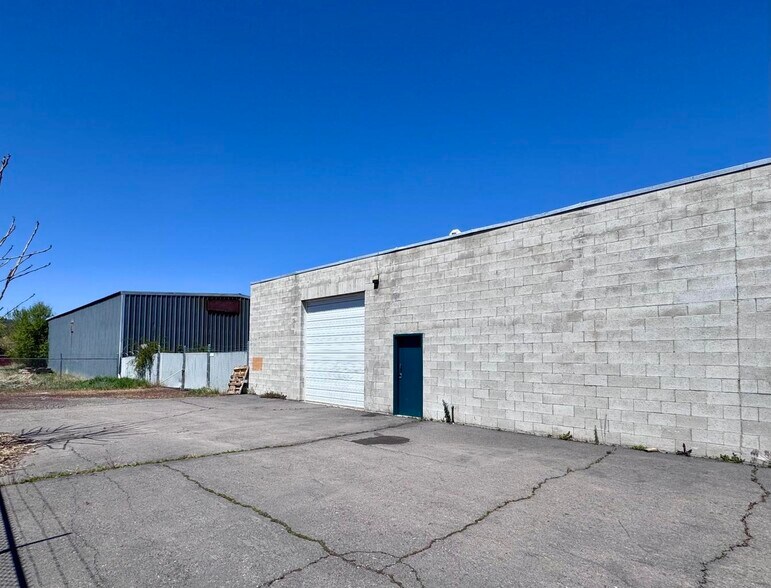 More Photos Of 524 Market St, Klamath Falls Warehouse For Lease