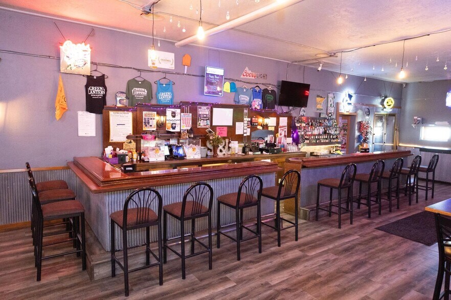 More Photos Of 103 W Main St, Hardwick Restaurant For Sale