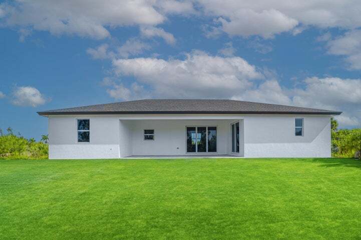 More Photos Of 15101 Brainbridge Cir, Port Charlotte Specialty For Sale