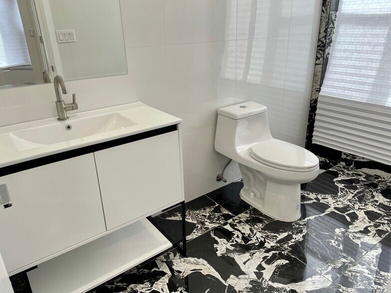 More Photos Of 94-01-94-03 101st Ave, Ozone Park Apartments For Lease