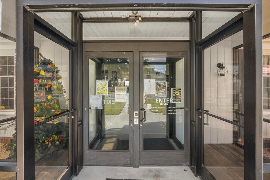 More Photos Of 214 Main St, Pollocksville Specialty For Sale