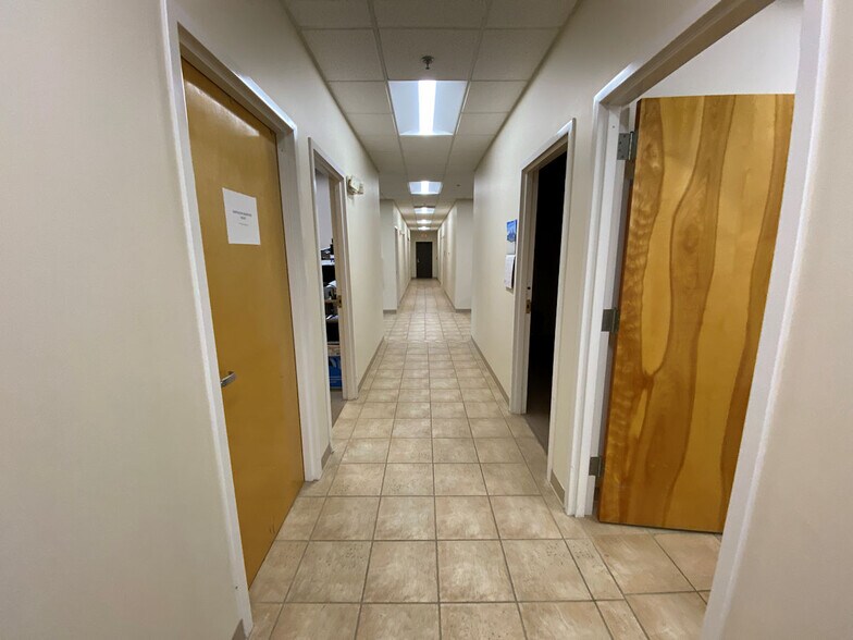 More Photos Of 122 Backstretch Ln, Mooresville Light Distribution For Lease