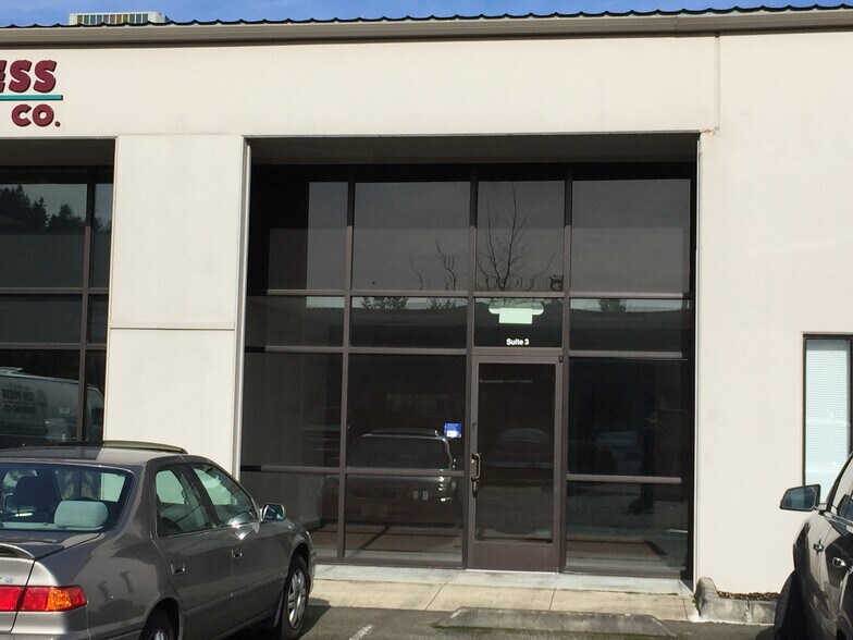 More Photos Of 1721 W Valley Hwy N, Auburn Warehouse For Lease