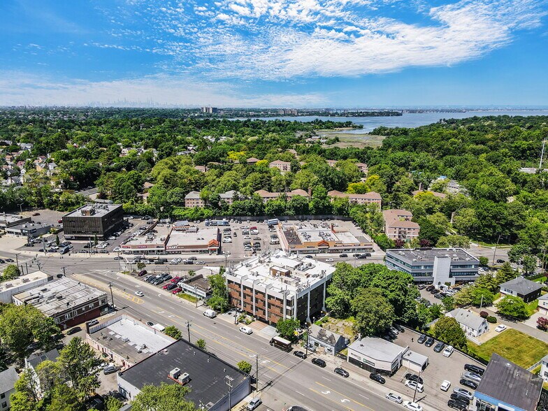 More Photos Of 107 Northern Blvd, Great Neck Medical For Sale