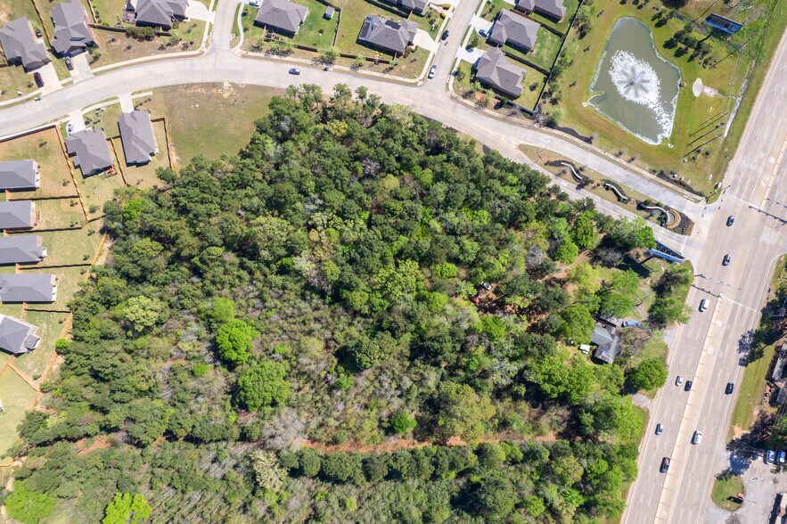 More Photos Of 6020 W Davis St, Conroe Land For Sale