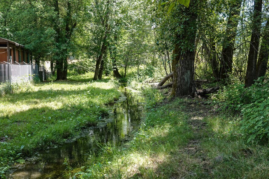 More Photos Of 44510 State 96 Hwy, Seiad Valley Land For Sale