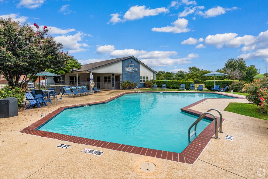 More Photos Of 4271 Altoona Dr, Dallas Apartments For Sale