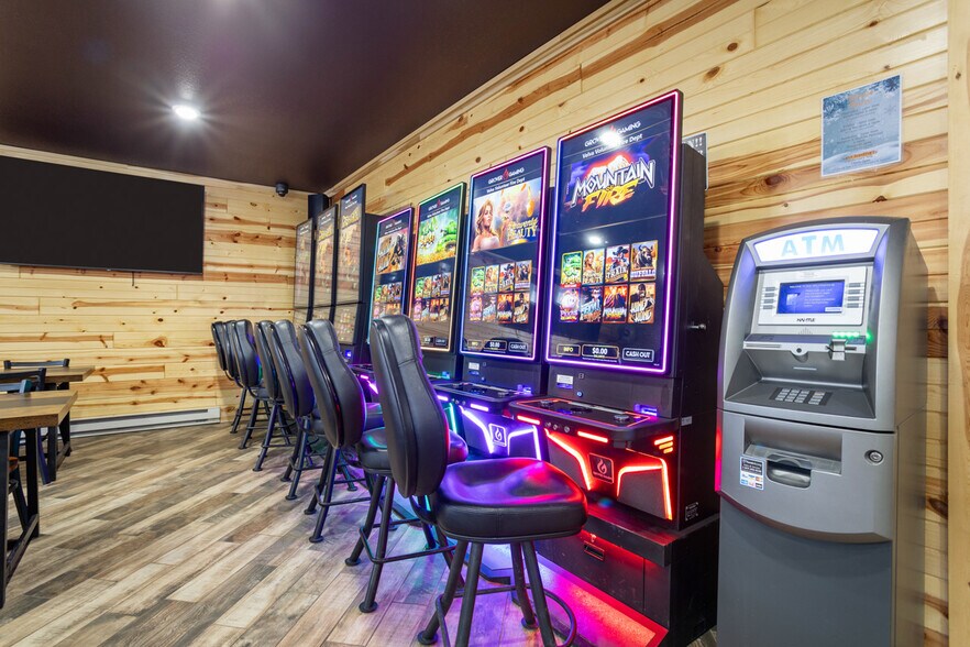 More Photos Of 220 Main St, Butte Restaurant For Sale