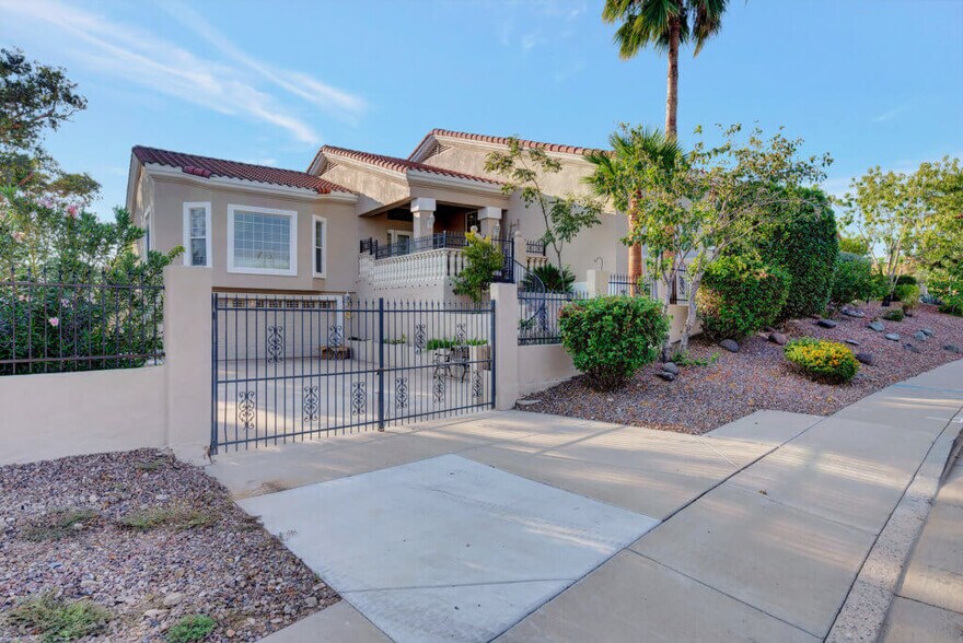 More Photos Of 15825 N 19th Pl, Phoenix Assisted Living For Sale